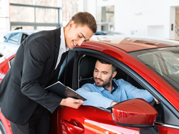 Agent Showing Contract to Client